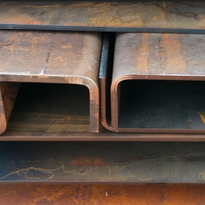 Швеллер стальной гнутый равнополочный 160х60х3 мм Ст3сп ГОСТ 8278-83 в наличии в Астрахани