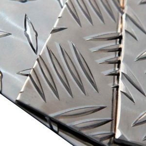 Лист нержавеющий рифленый Дуэт 0.8х1000х2000 мм 08Х18Н10 в наличии в Астрахани